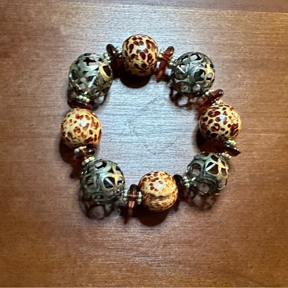 Beaded stretch bracelet - Picture 3 of 3